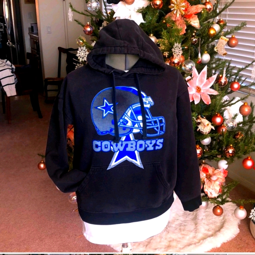 Dallas Cowboys hooded sweater size Large